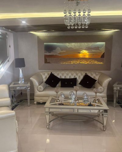 Venta Hermosa Casa en Alamedas totalmente remodelada