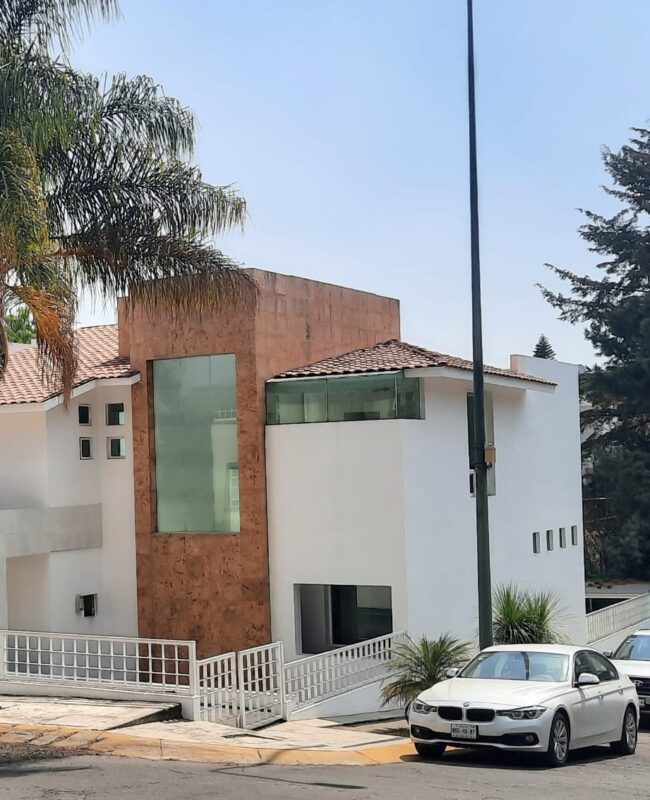 Venta Hermosa casa en Chiluca 1