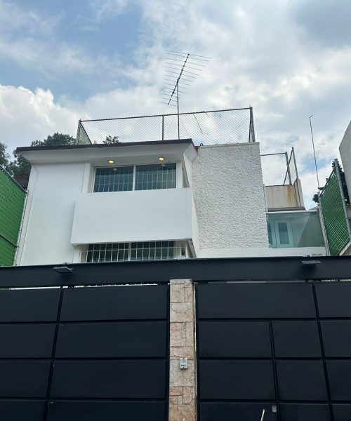 Venta casa en Lomas Verdes 1