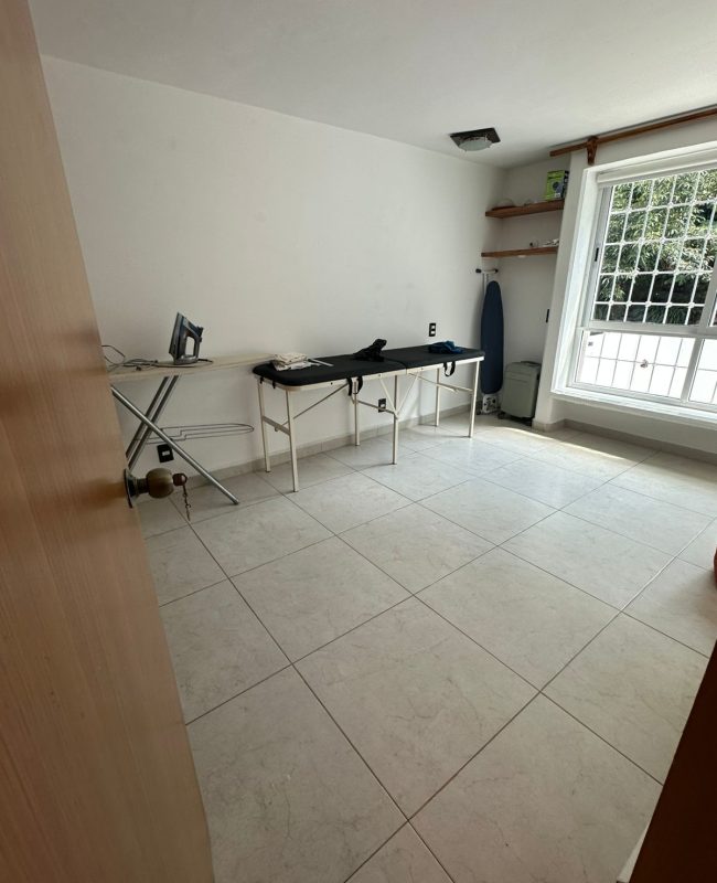 Venta casa en Lomas Verdes 6