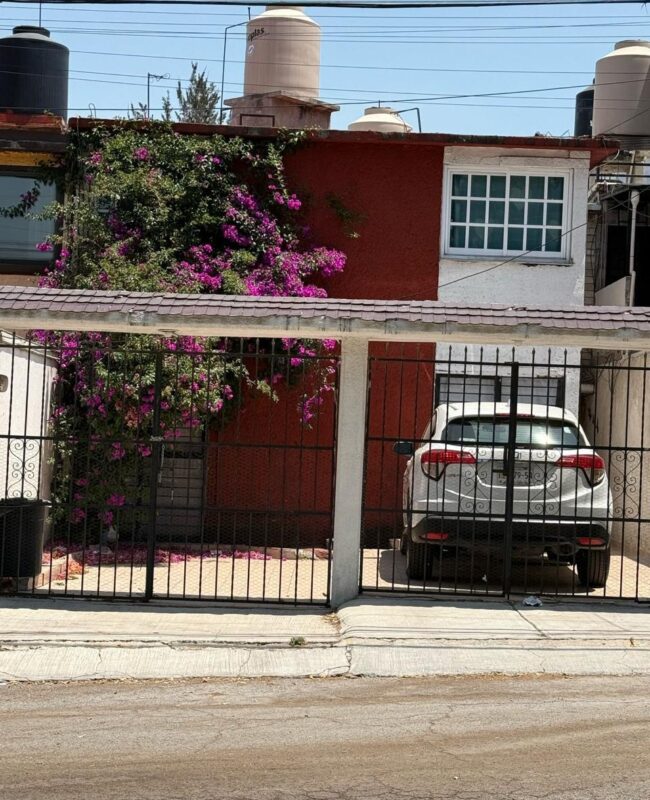 renta casa Colinas del Lago 1