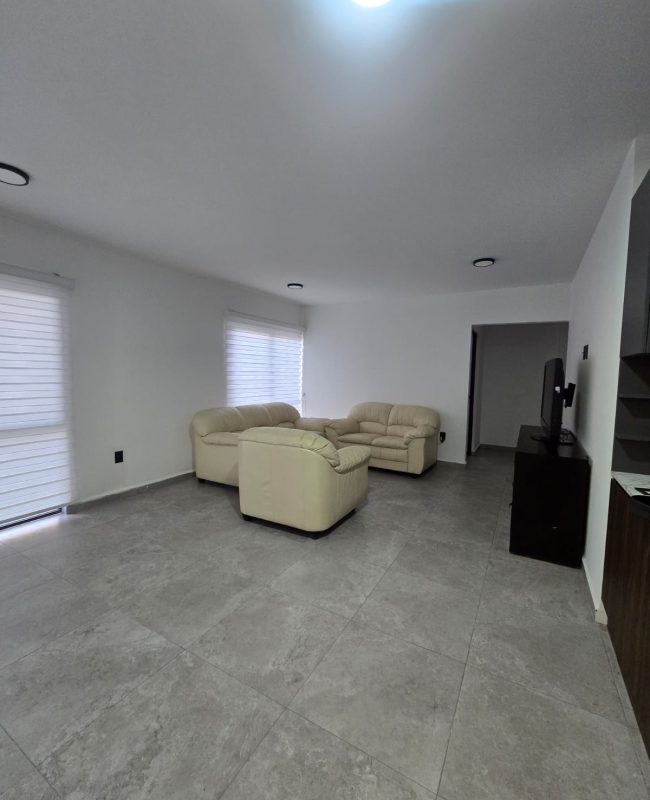 renta depa Foresta 3