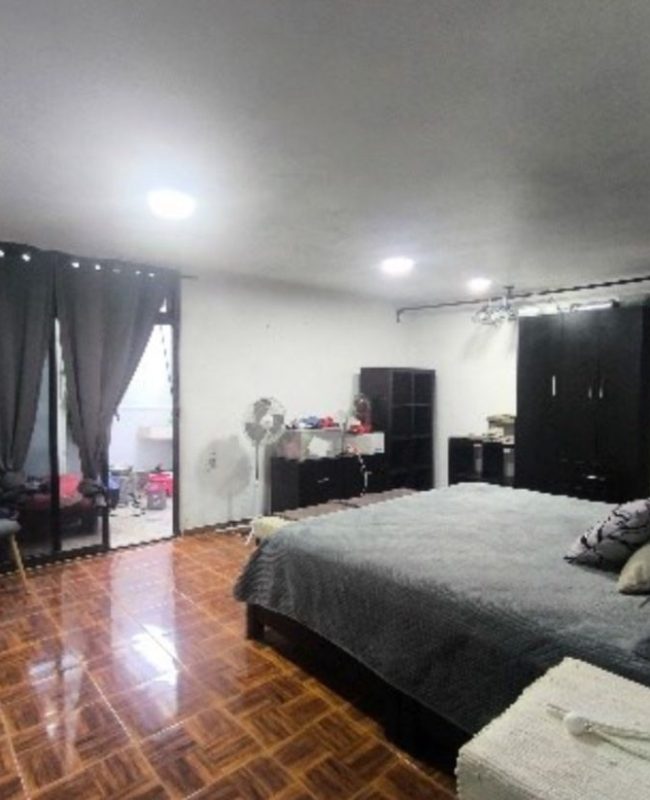 venta casa Electra 10