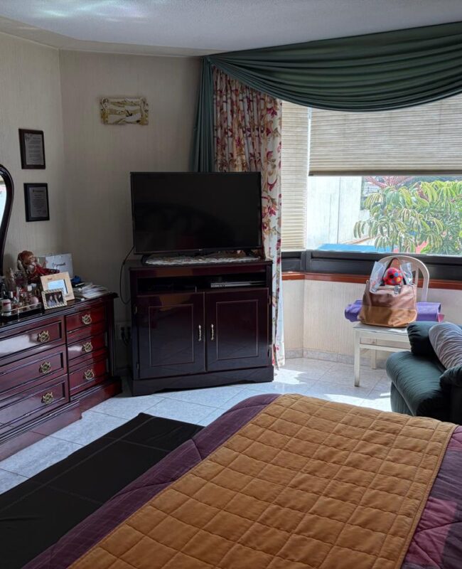 venta casa Lomas de la Hda 12
