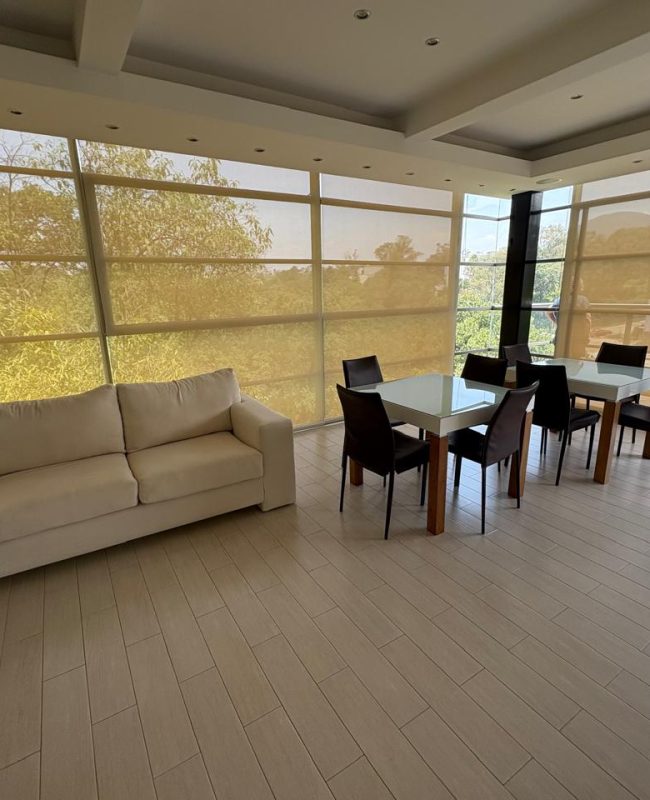 venta casa Valle Escondido 17