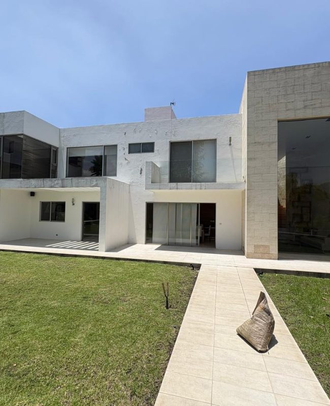 venta casa Valle Escondido 19