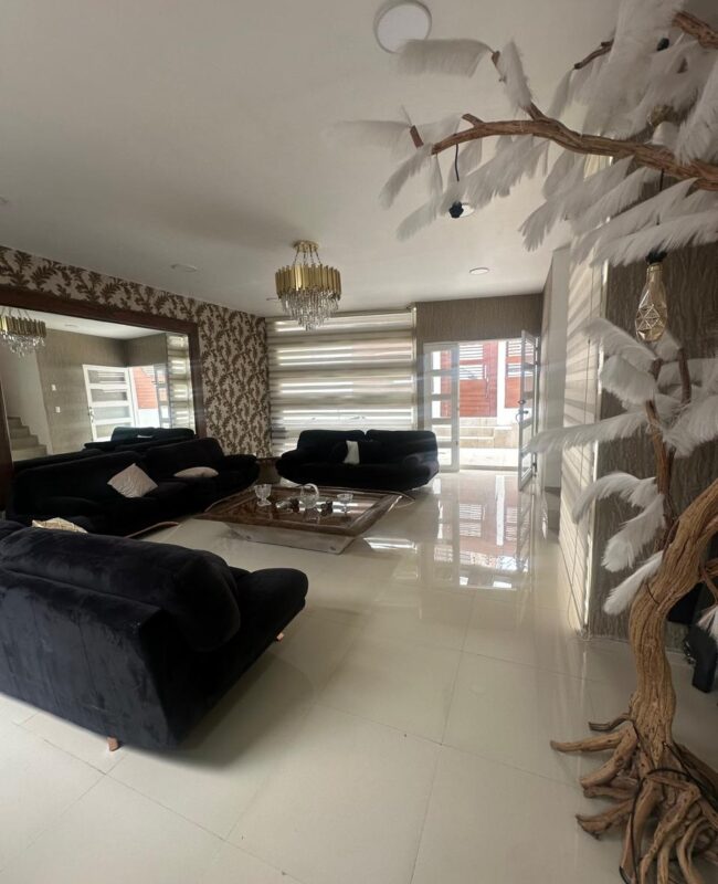 venta y renta casa Alamedas 1